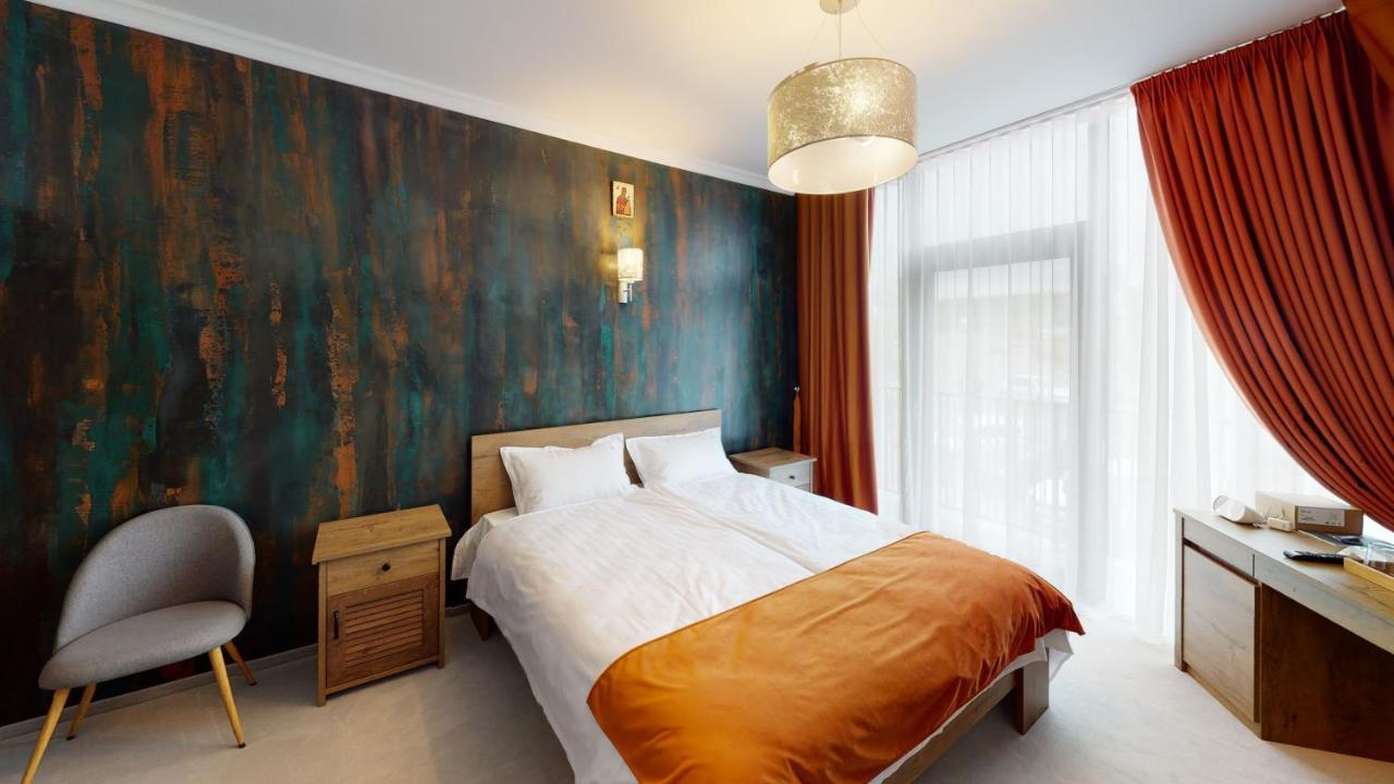 Hotel Angel Sofia Фэлтичени Экстерьер фото